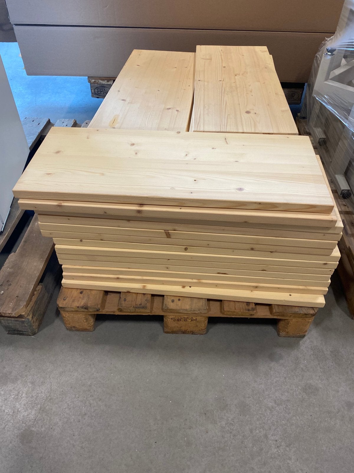 Nieuw Grenen planken 80x32,5 cm en 2,8 cm Dik (39 stuks), Doe-het-zelf en Verbouw, Hout en Planken, Ophalen, 25 tot 50 mm, Grenen
