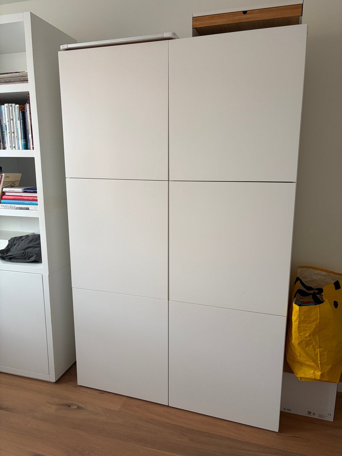 IKEA BESTÅ Opberger met deuren, wit/Lappviken wit, Ophalen, Zo goed als nieuw