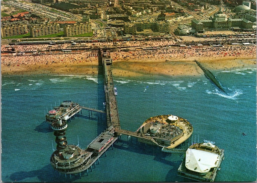 Scheveningen - 12 oude ansichtkaarten De Pier VIII, Verzamelen, Ansichtkaarten | Nederland, Gelopen, Zuid-Holland, 1960 tot 1980