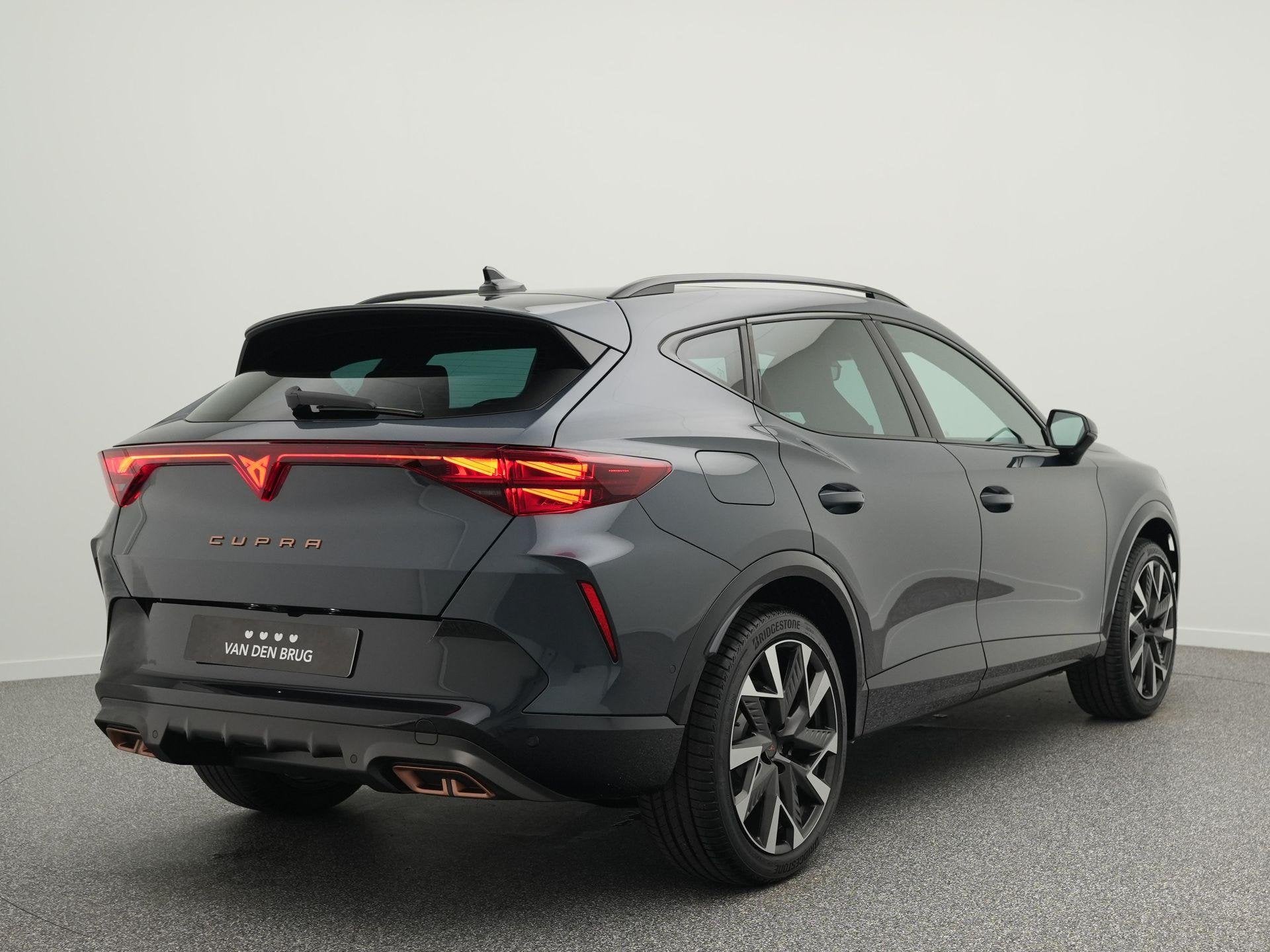 CUPRA Formentor 1.5 TSI e-Hybrid VZ 272PK | Panoramadak | Se, Auto's, Automatische klimaatregeling, 1498 cc, 4 cilinders, Formentor