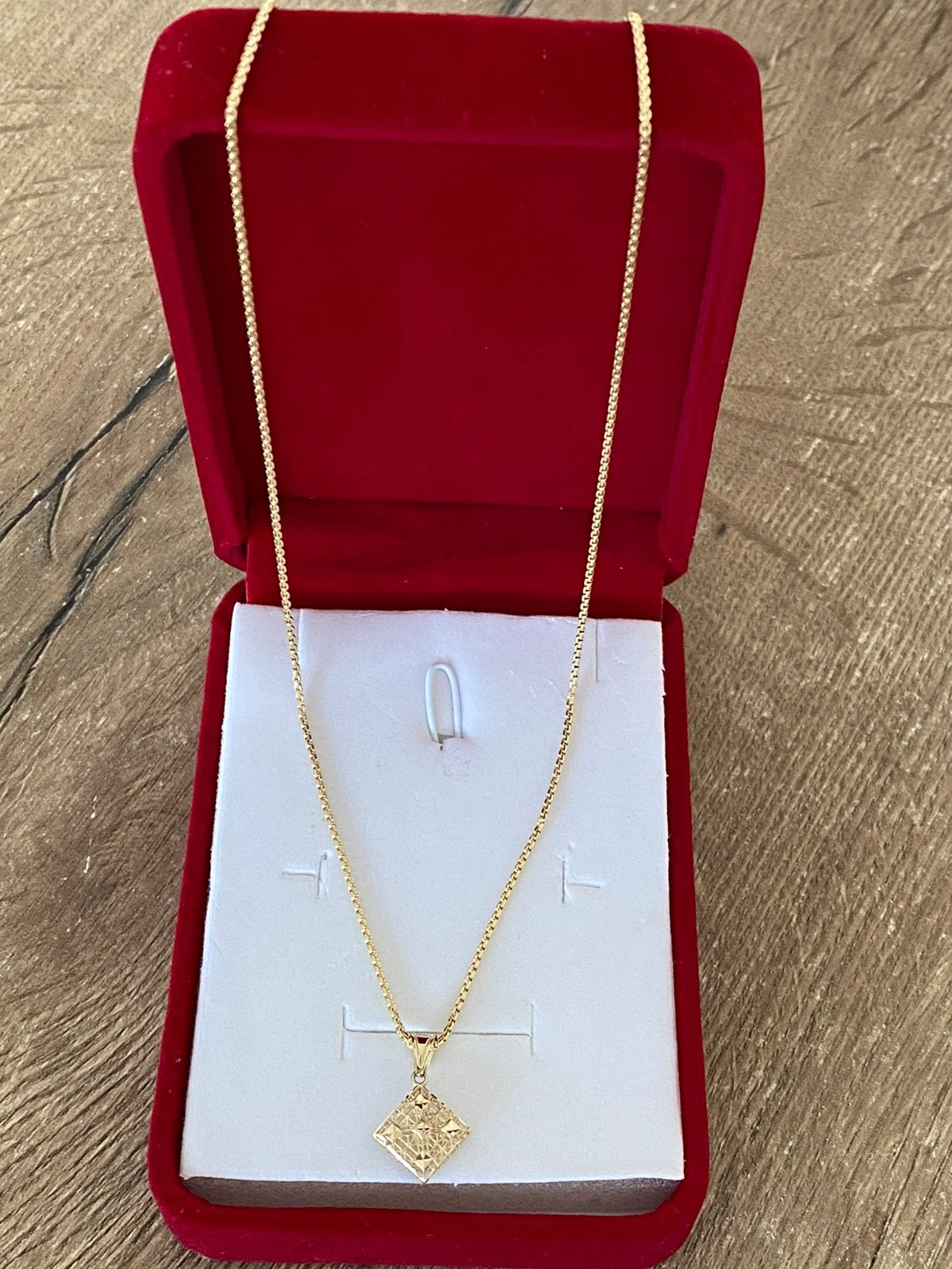 14 karaat  gouden ketting met hanger,  585 goud, -, -, Nieuw, Ophalen of Verzenden