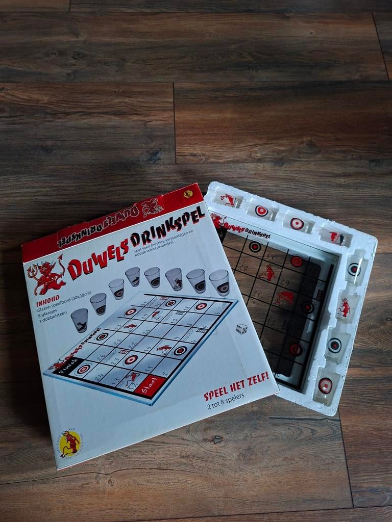 Duivels Drinkspel, Hobby en Vrije tijd, Gezelschapsspellen | Bordspellen, Vijf spelers of meer, Ophalen of Verzenden, Gebruikt