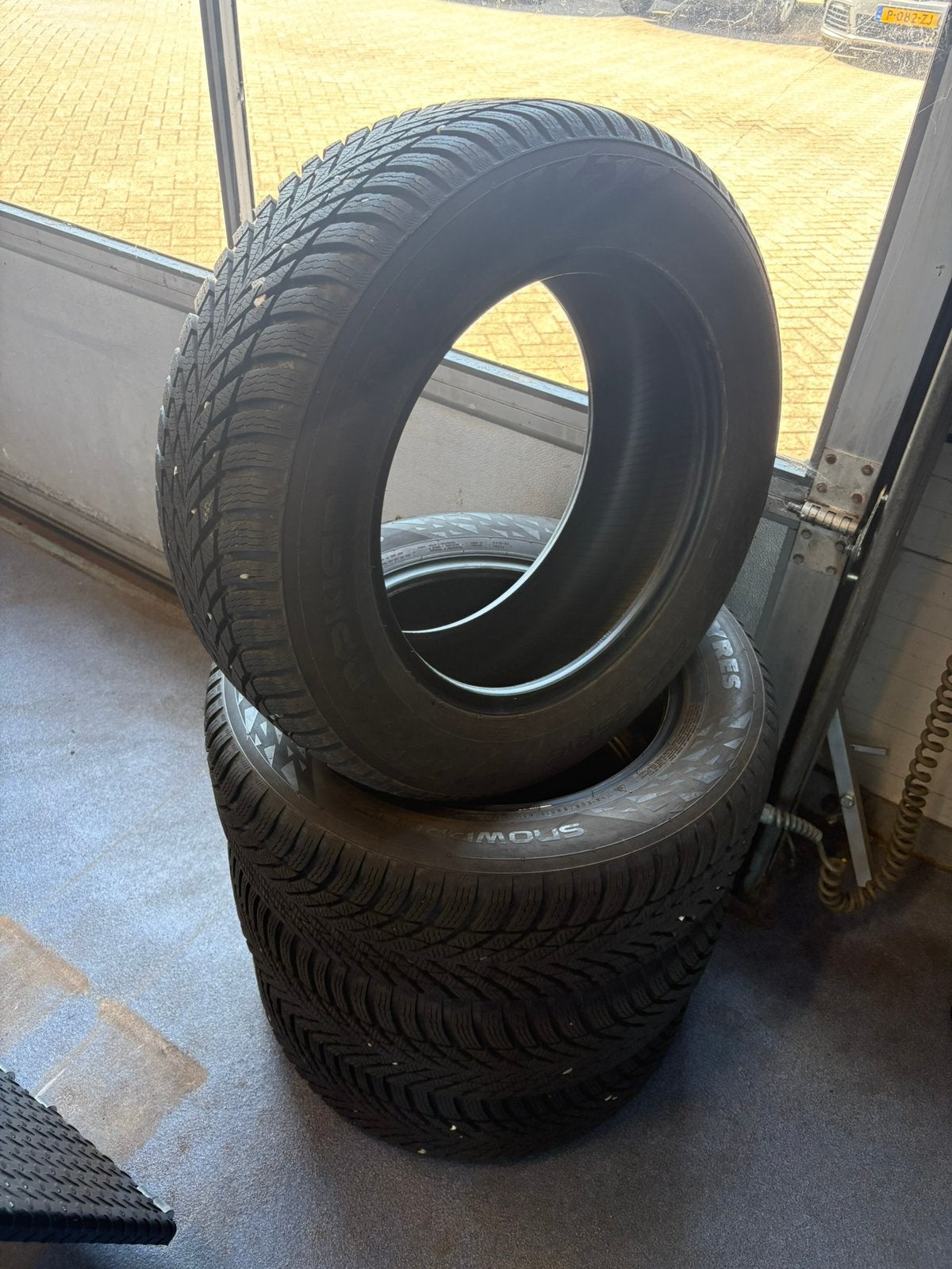 205/65R16 nokian winter zo goed als nieuw!!, Ophalen, Zo goed als nieuw