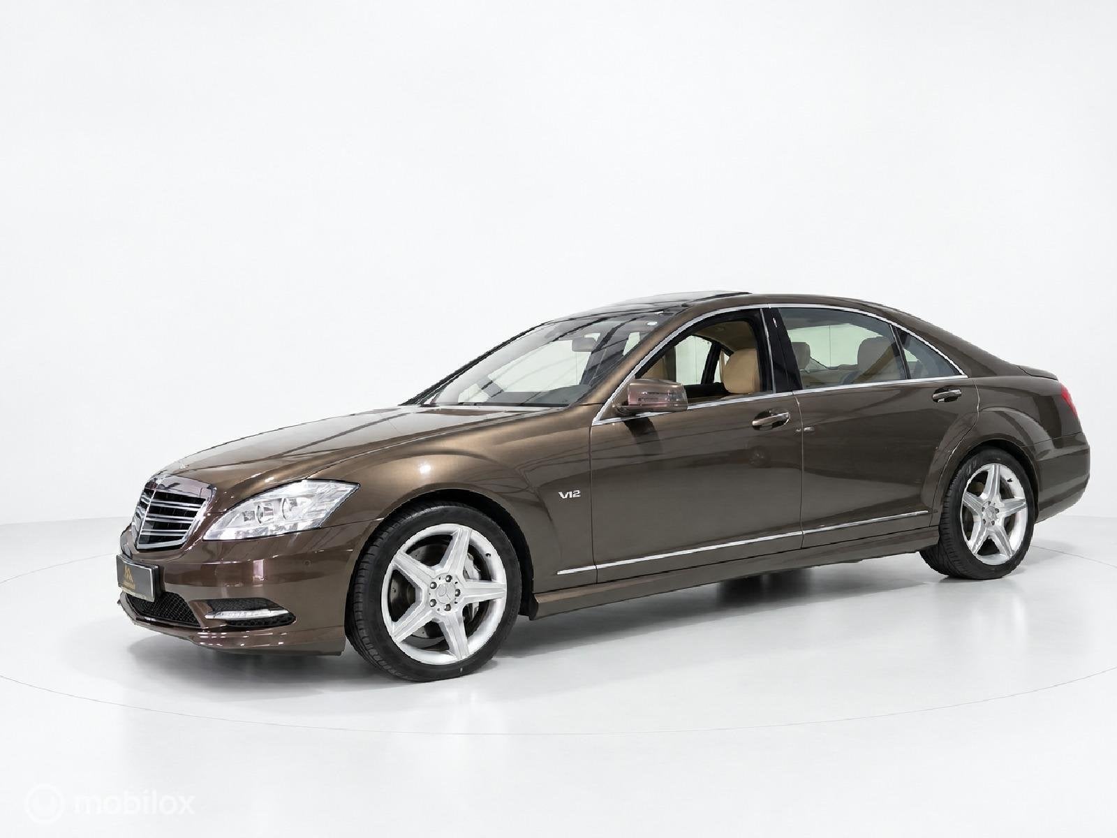Mercedes S-klasse s600 v12 AMG Designo Facelift |dubbel Pano, Automaat, Dealer onderhouden, Achterwielaandrijving, Gebruikt