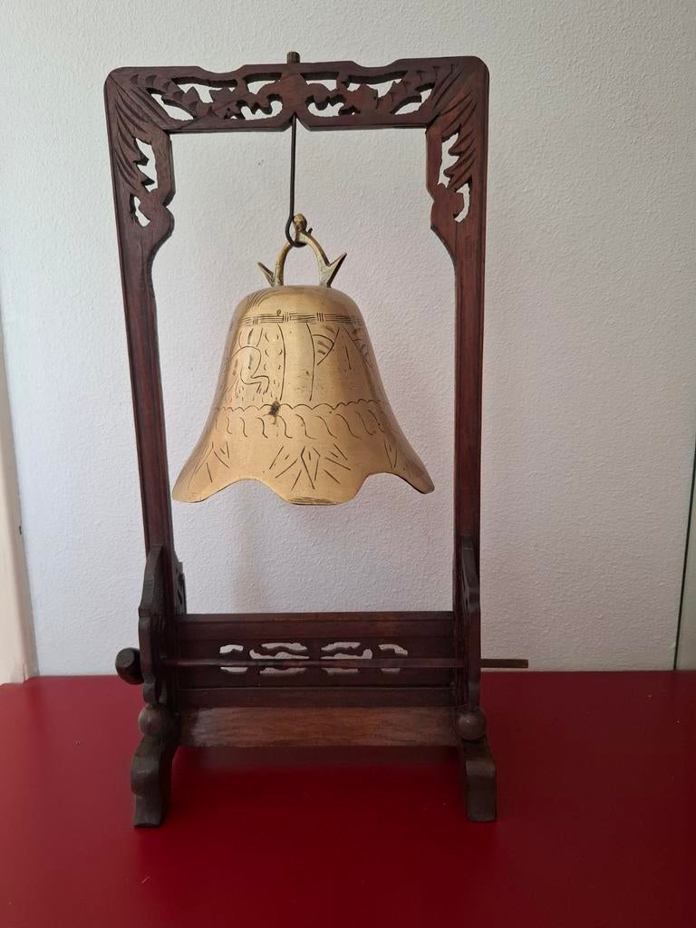 Antieke Chinese Tempelbel met Houten Standaard, Antiek en Kunst, Ophalen of Verzenden