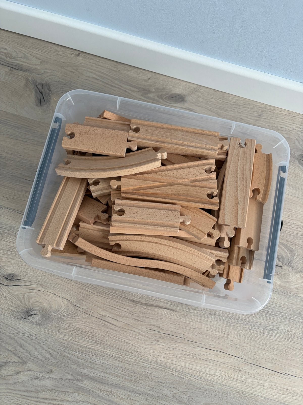 Grote set houten treinrails in opbergbox, Ophalen of Verzenden, Gebruikt, Overige typen