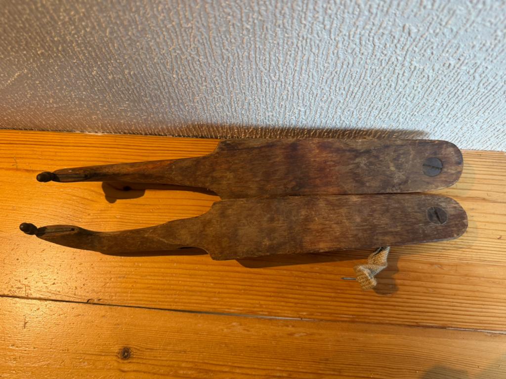 Antieke houten schaatsen - Decoratief, Ophalen