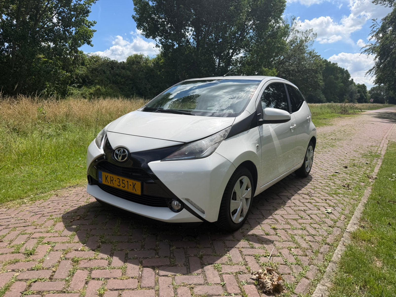 Toyota Aygo 1.0 12V Vvt-i Ddrs 2016 Wit, Voorwielaandrijving, 4 stoelen, Wit, Origineel Nederlands