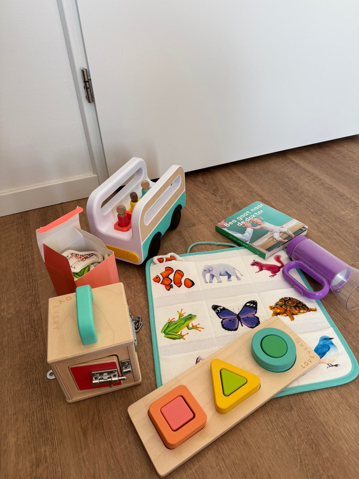 Lovevery Play Kit (19–21 Months), Ophalen of Verzenden, Zo goed als nieuw, Overige typen