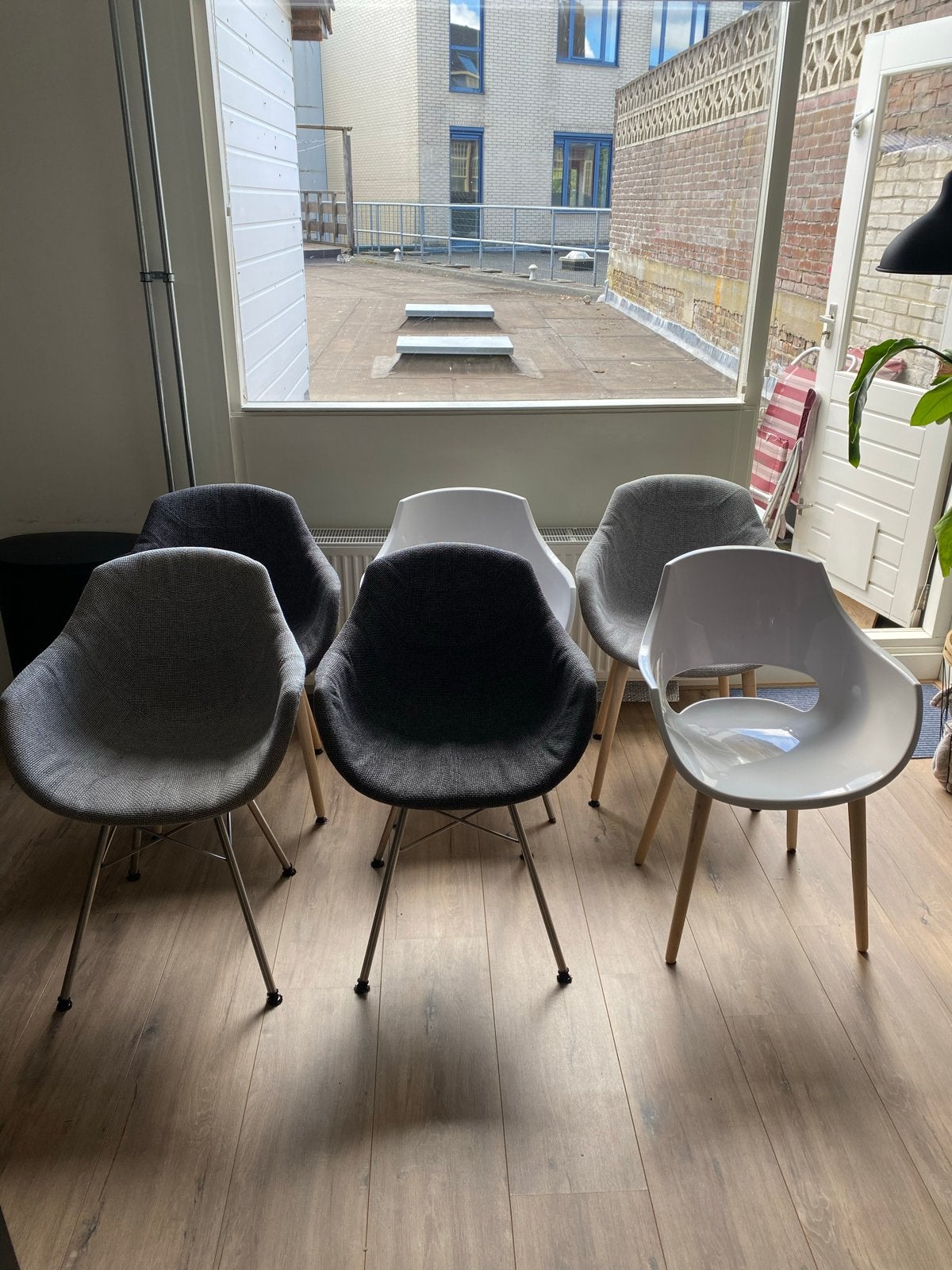 Eetkamerstoelen in 3 kleuren stof en kunsstof, Ophalen, Kunststof, Gebruikt, Overige kleuren