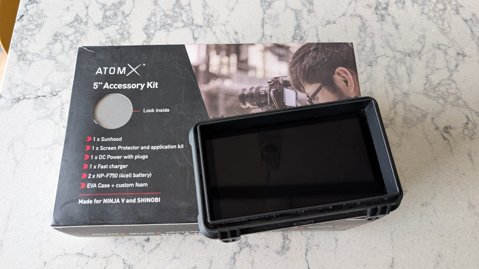 Atomos Shinobi 5" Monitor en Accessoires - Zo goed als nieuw, Audio, Tv en Foto, Fotocamera's Digitaal, Ophalen of Verzenden, Zo goed als nieuw
