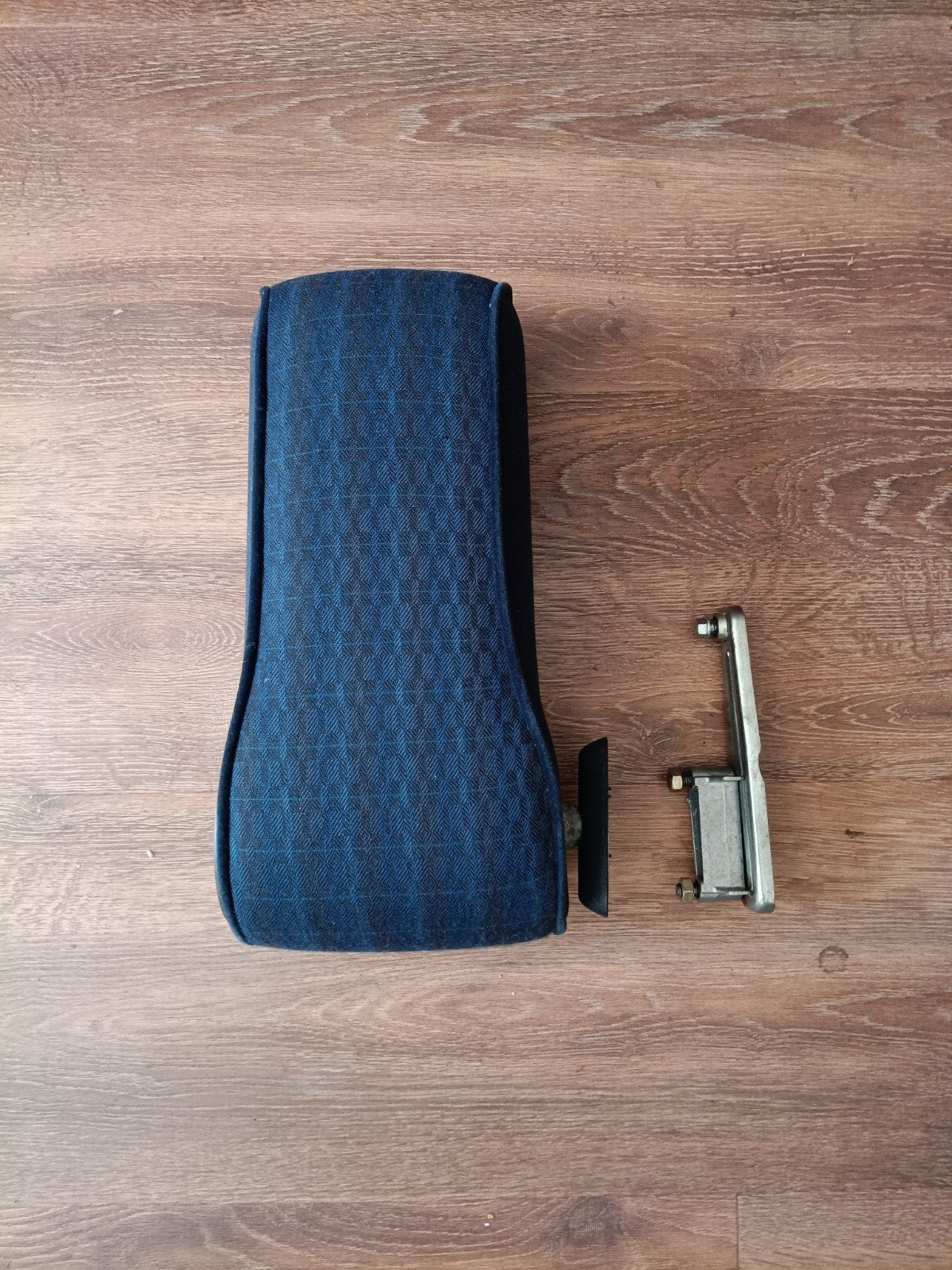 Mercedes W124 armsteun blauw, Auto-onderdelen, Interieur en Bekleding, Ophalen of Verzenden, Gebruikt, Mercedes-Benz