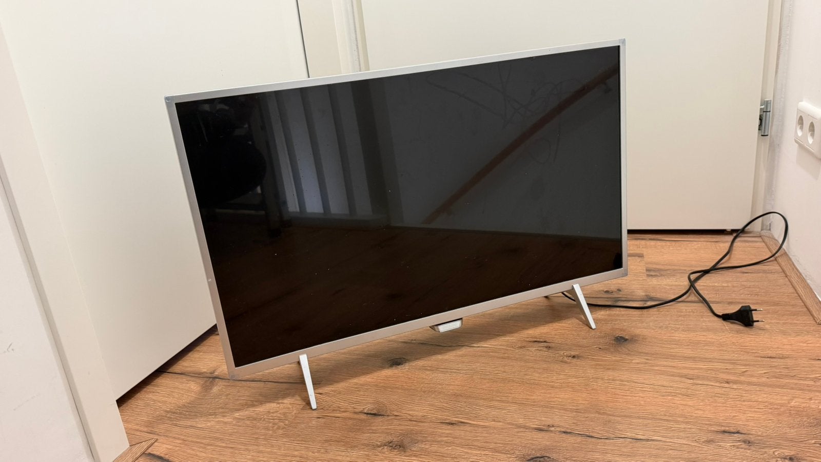 Philips Ambilight 32 inch / gebruikt / zo goed als nieuw, Philips, 50 Hz, Zo goed als nieuw, 80 tot 100 cm