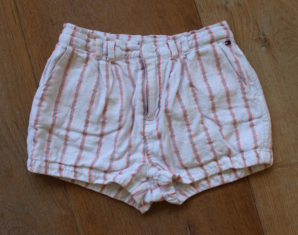 Korte broek van Tommy Hilfiger 128, Broek, Gebruikt, Meisje, Ophalen of Verzenden