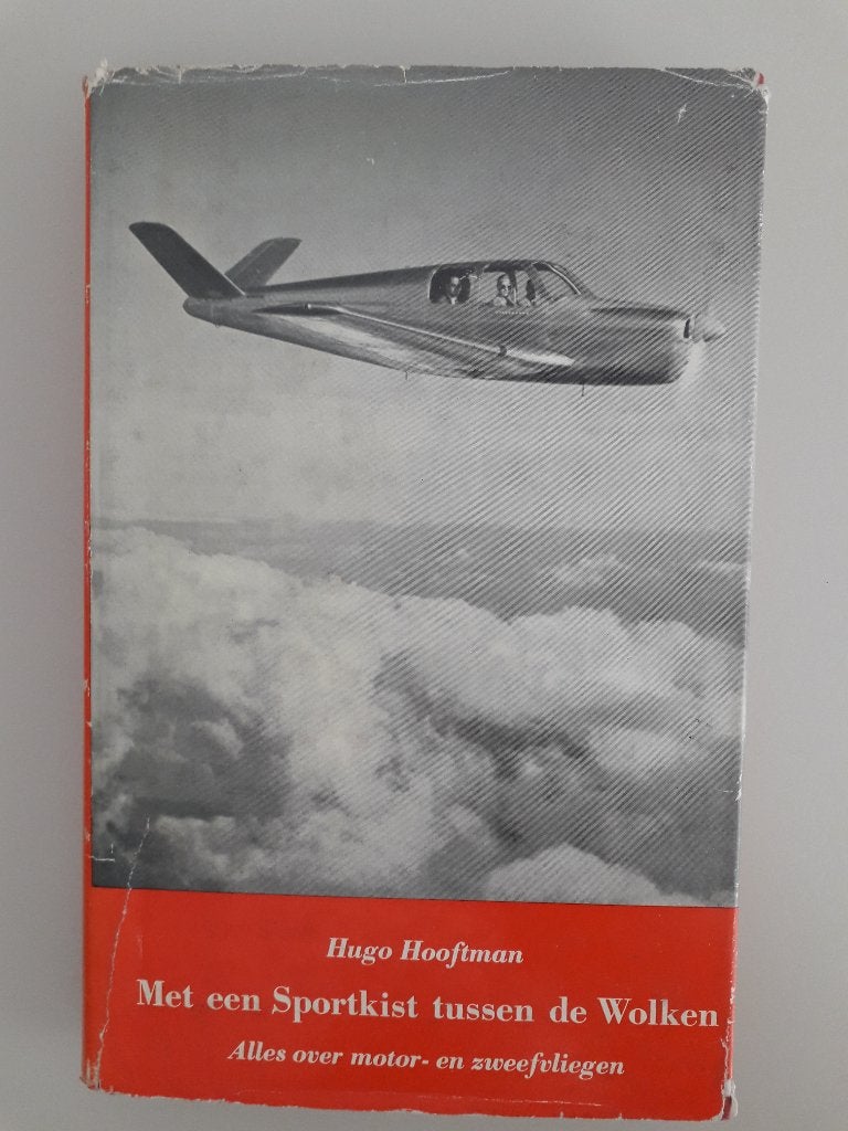 MET EEN SPORTKIST TUSSEN DE WOLKEN 1961 €3, Ophalen of Verzenden, Gebruikt, Boek of Tijdschrift