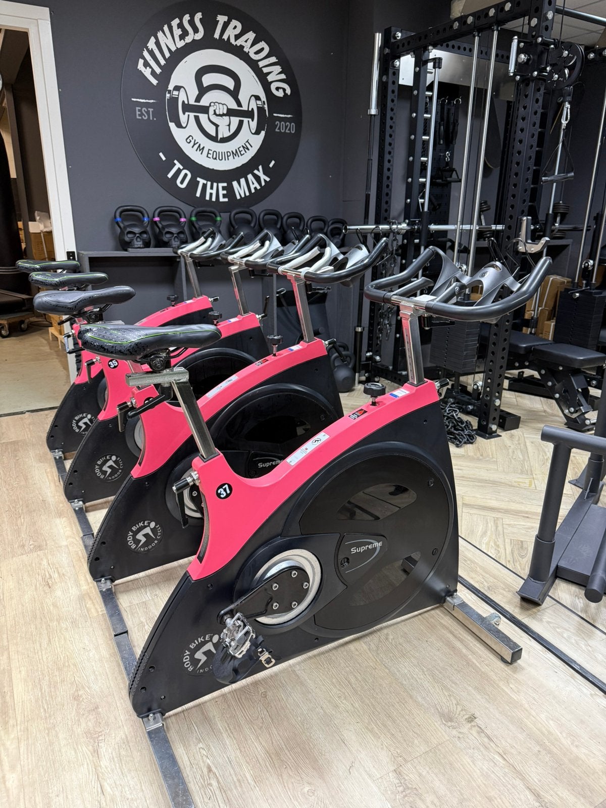 Ladies / roze set spinningbikes/Body Bikes, spinning klas!, Overige typen, Nieuw, Ophalen of Verzenden, .