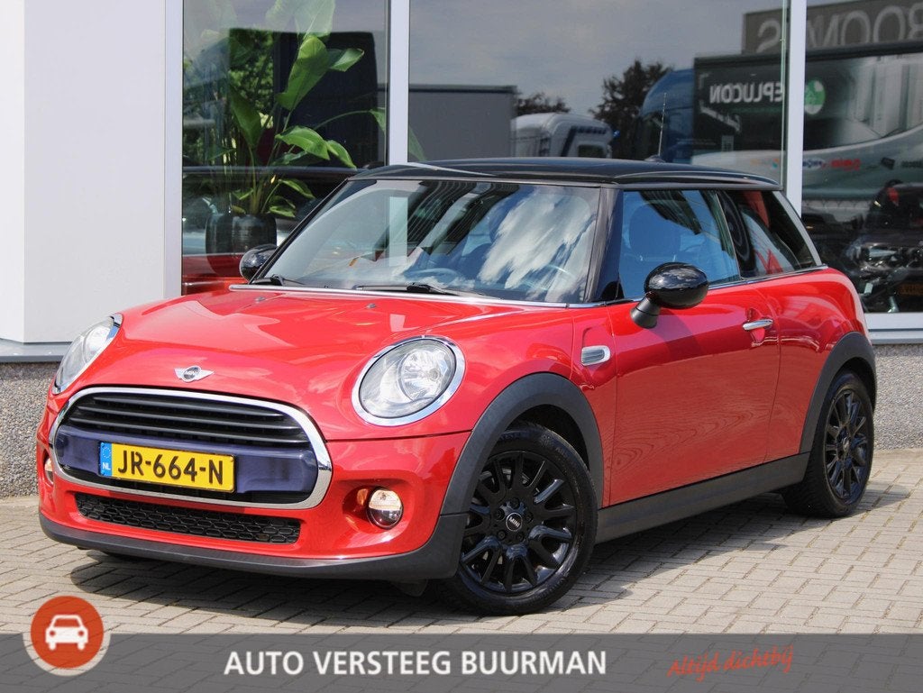 MINI Cooper 1.5 Salt Business JCW pakket Navigatie, Schuif/K, Voorwielaandrijving, Gebruikt, 4 stoelen, 49 €/maand