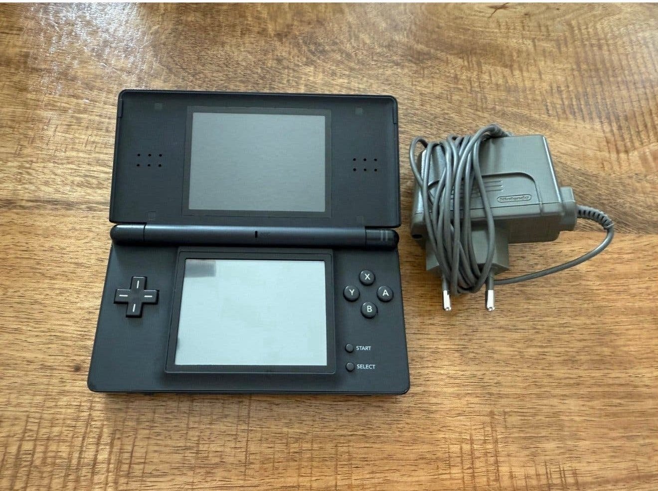 Nintendo DS lite, Ophalen of Verzenden, Zo goed als nieuw, Zwart, DS Lite