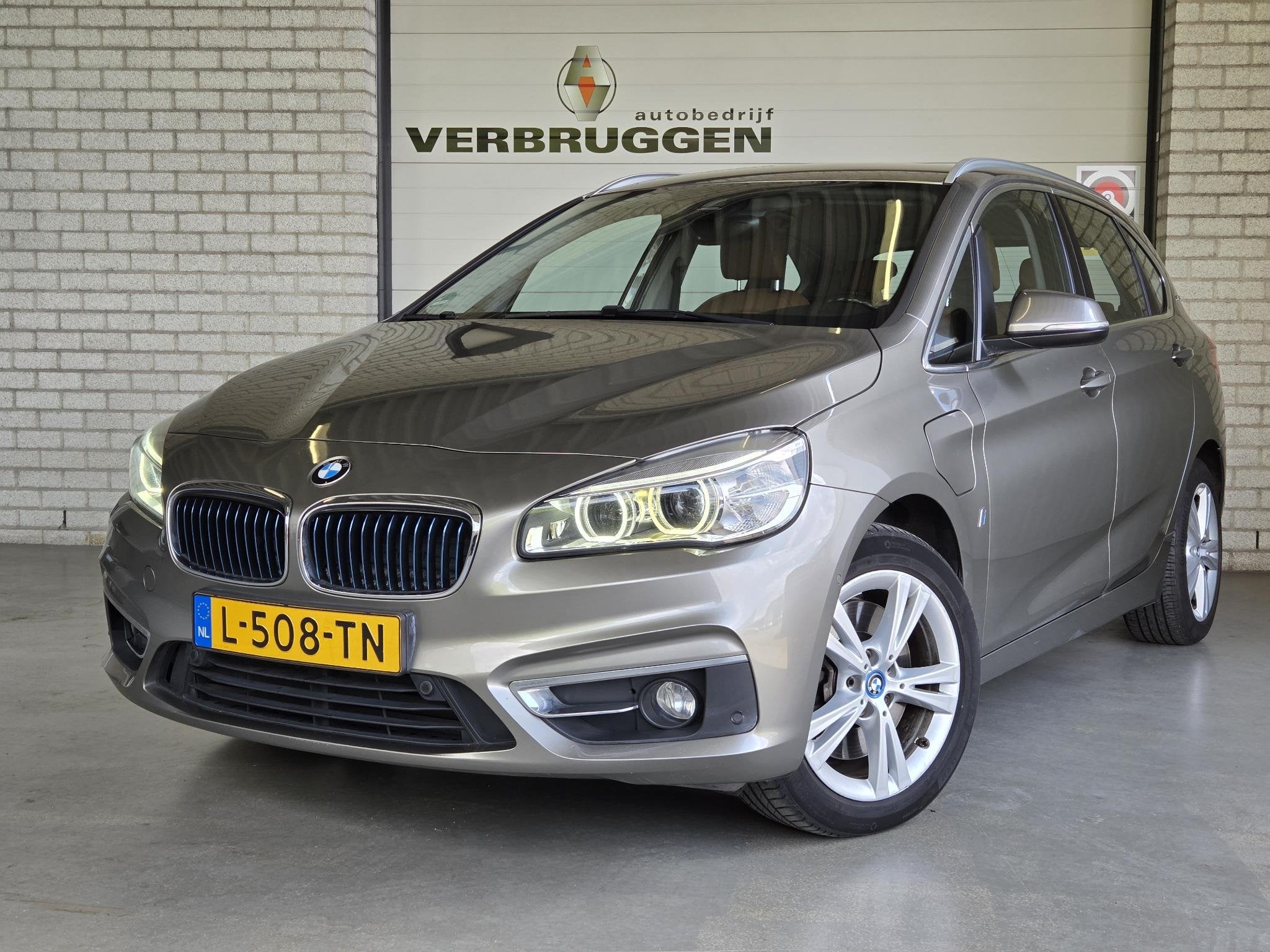 BMW 2-serie Active Tourer 225xe iPerformance High Executive, Automaat, 8 kWh, Gebruikt, Met garantie (alle)