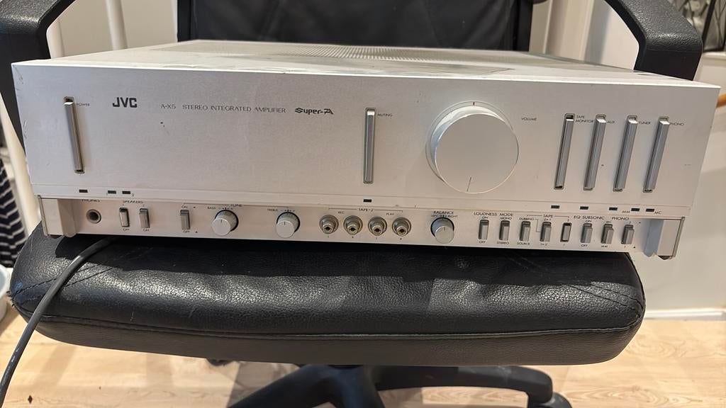 Jvc stereo versterker model A-X5, Gebruikt, JVC, Ophalen of Verzenden, 60 tot 120 watt