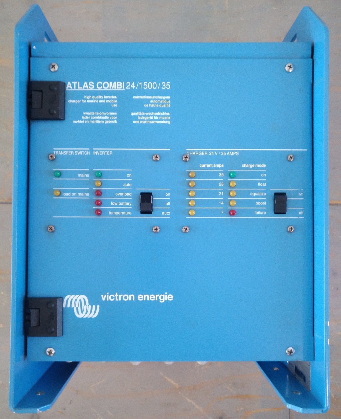 Victron Energie Atlas Combi 24/1500/35 Omvormer/Lader, Ophalen, Gebruikt, Kabel of Apparatuur