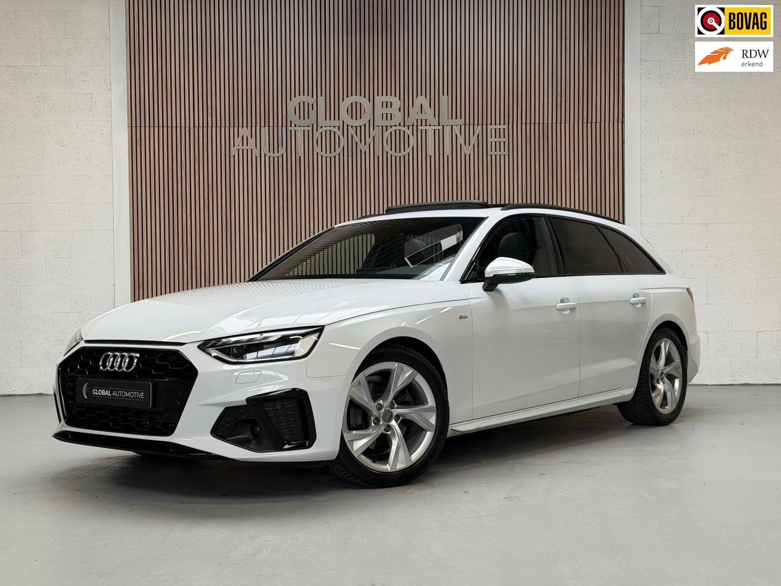 Audi A4 Avant 35 TFSI S LINE - AUTOMAAT - SCHUIFDAK - VIRTUA, Dealer onderhouden, Gebruikt, 4 cilinders, Wit