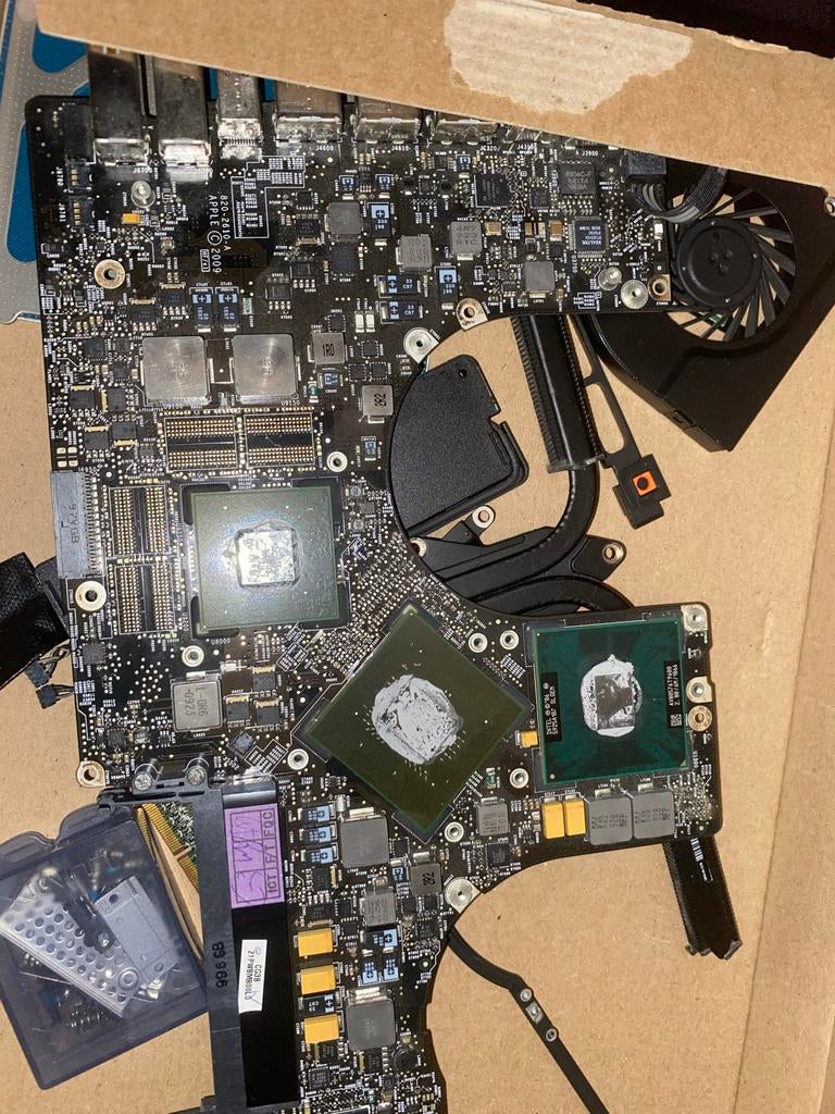 MacBook Pro moederbord (early 2009) zonder hdd, Ophalen of Verzenden, Niet werkend, Intel, DDR3