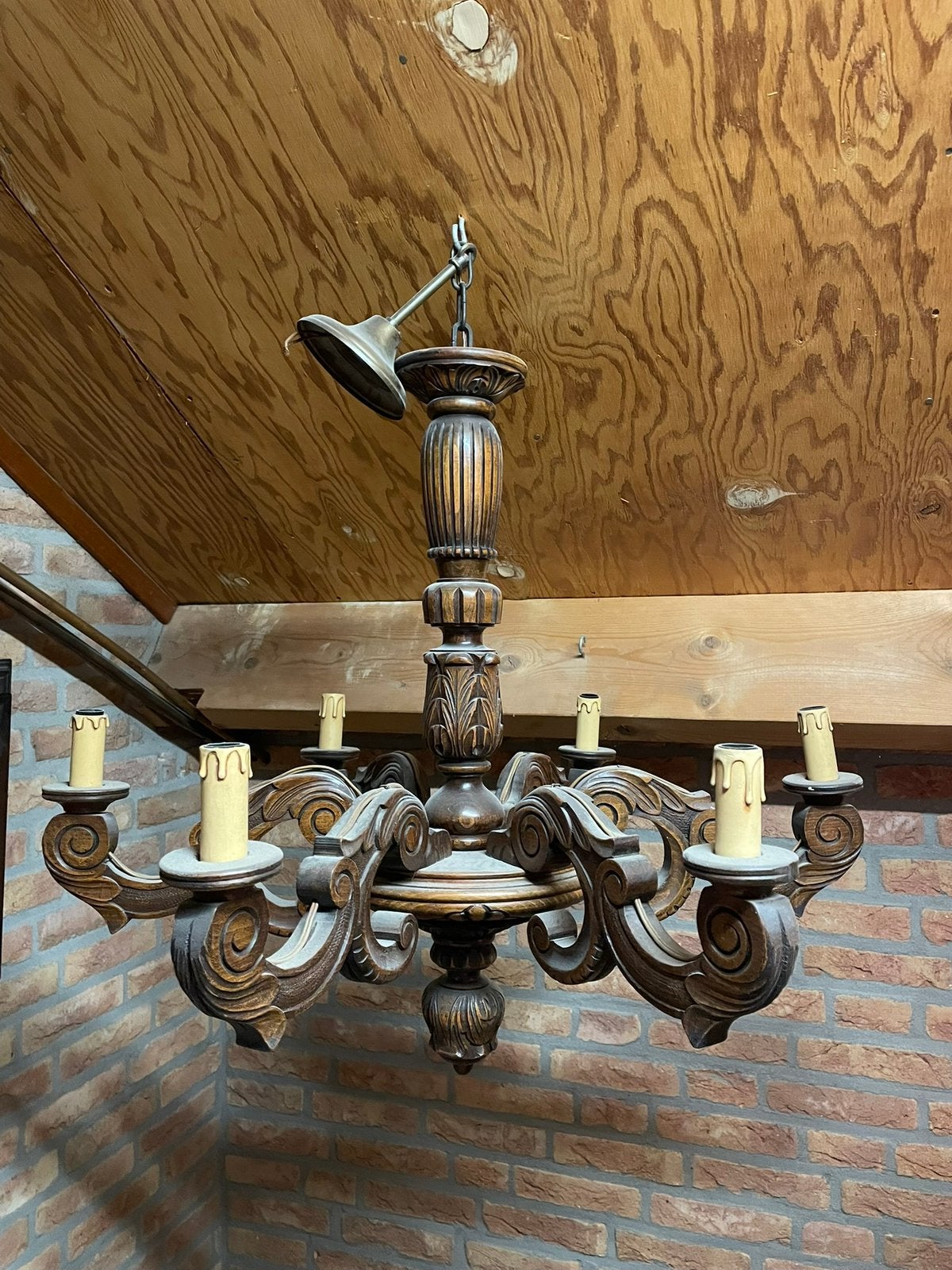 Grote antieke hout uitgesneden knoonluchter bar mancave, Huis en Inrichting, Ophalen, Zo goed als nieuw, Hout