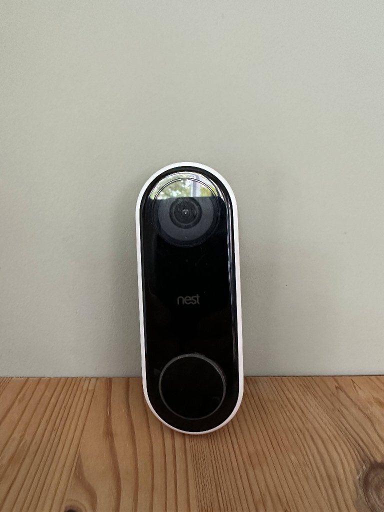 Nest Hello Video Deurbel - Video defect, Ophalen of Verzenden, Ingebouwde camera, Gebruikt, Bedraad
