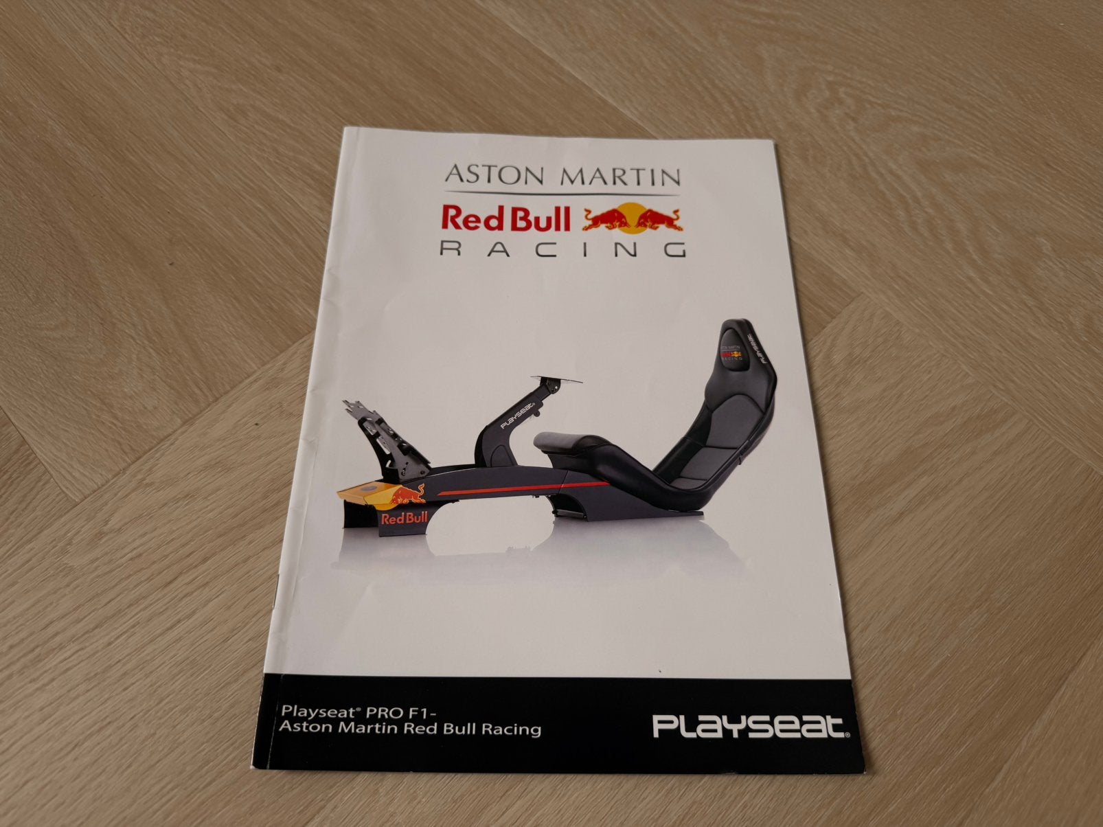 Redbull Playseat (foto’s komen nog online), Spelcomputers en Games, Ophalen, Zo goed als nieuw