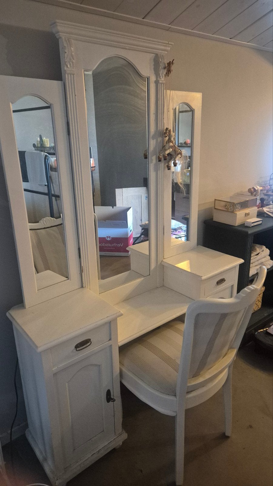 Vintage kaptafel, spiegel met kastjes met bijpassende stoel, Antiek en Kunst, Ophalen