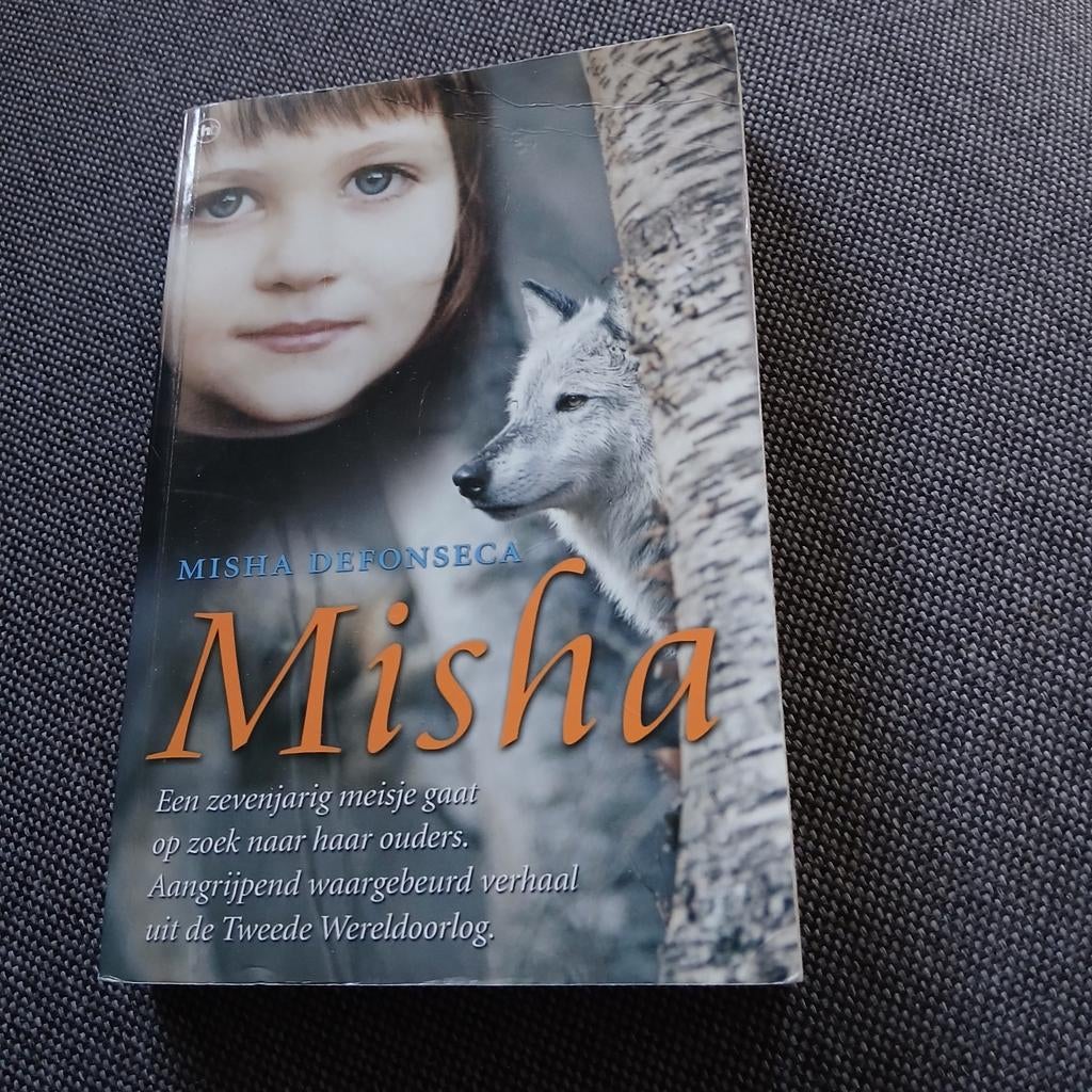 Boek Misha, Ophalen of Verzenden, Gelezen, V. Lee; M. Defonseca; Marie-Thérèse Cuny
