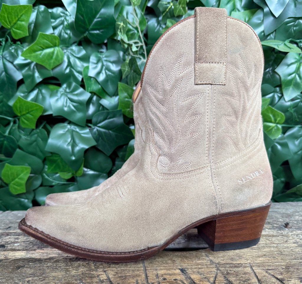 gewoon Nieuwe laarzen van Sendra maat 39, Kleding | Dames, Sendra, Bruin, Lage of Enkellaarzen, Nieuw