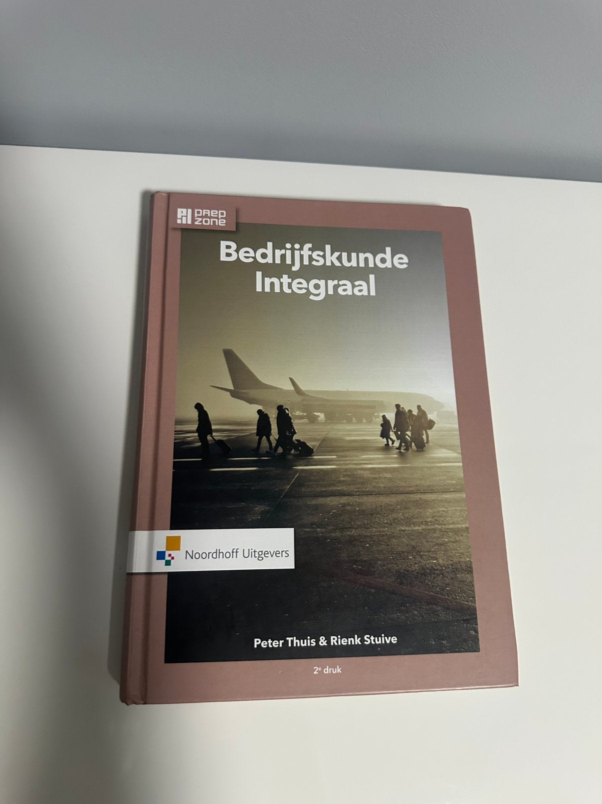 Bedrijfskunde Integraal - HBO Boek, Ophalen of Verzenden, Zo goed als nieuw, Economie en Marketing