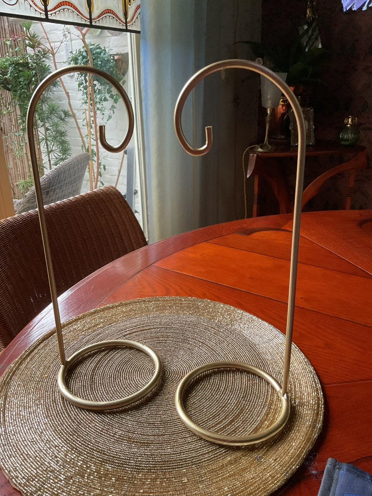 SET VAN 2 GOUDKLEURIG GESPTEN METAAL STANDAARDS, Overige stijlen, Ophalen of Verzenden, Zo goed als nieuw, Goud