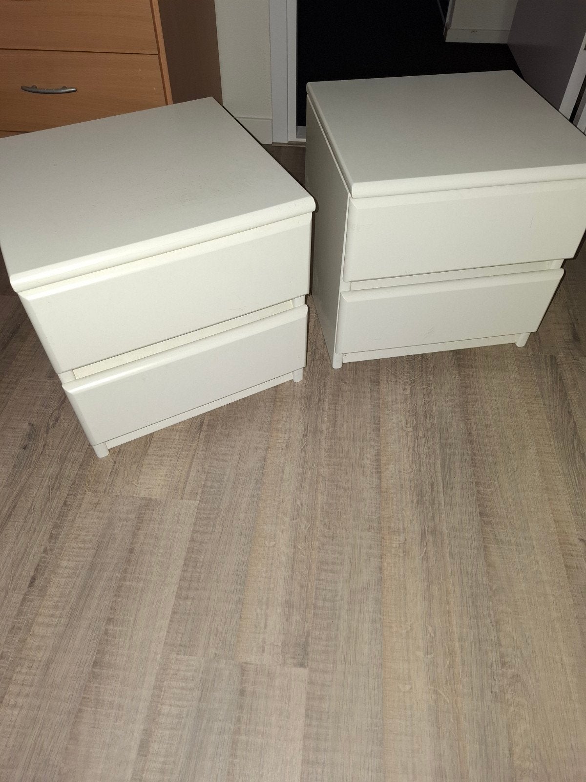 2x witte nachtkastjes, Ophalen, Gebruikt, Minder dan 45 cm, Minder dan 55 cm