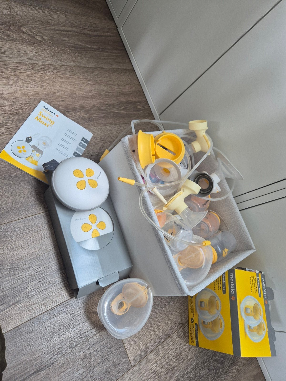 2 elektrische medela kolven swing maxi, Kinderen en Baby's, Ophalen of Verzenden, Zo goed als nieuw, Borstkolf