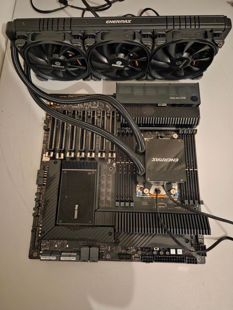 WRX80E - Threadripper 5975WX upgradeset, Computers en Software, Moederborden, Gebruikt, AMD, DDR4, Ophalen