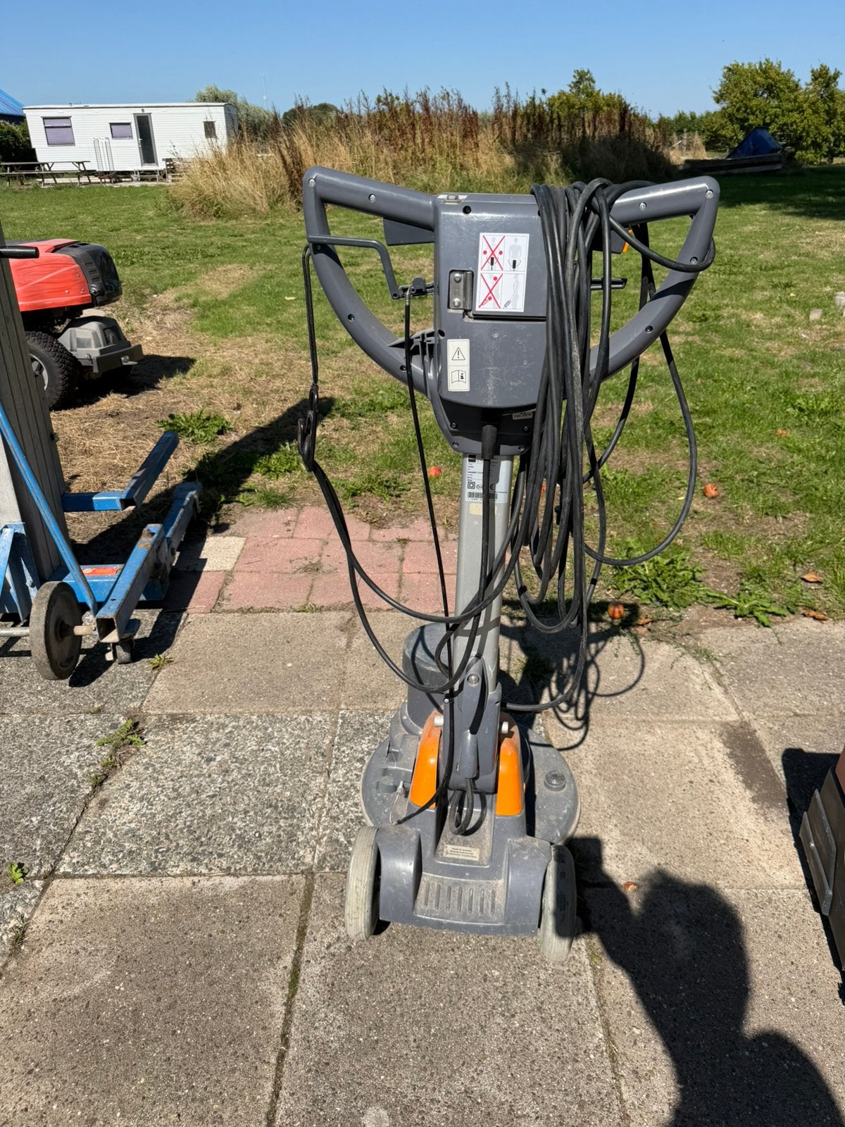 Taski ergodisc 400, Doe-het-zelf en Verbouw, Reinigingsmachines, Ophalen of Verzenden, Gebruikt, Schrobmachine