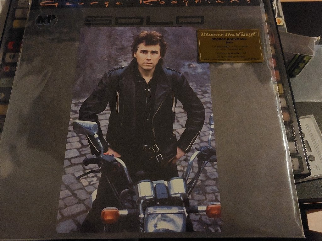 GEORGE KOOYMANS - SOLO (LP), Cd's en Dvd's, Vinyl | Rock, Nieuw in verpakking, Poprock, LP, Beschermende buitenhoes, Colored vinyl