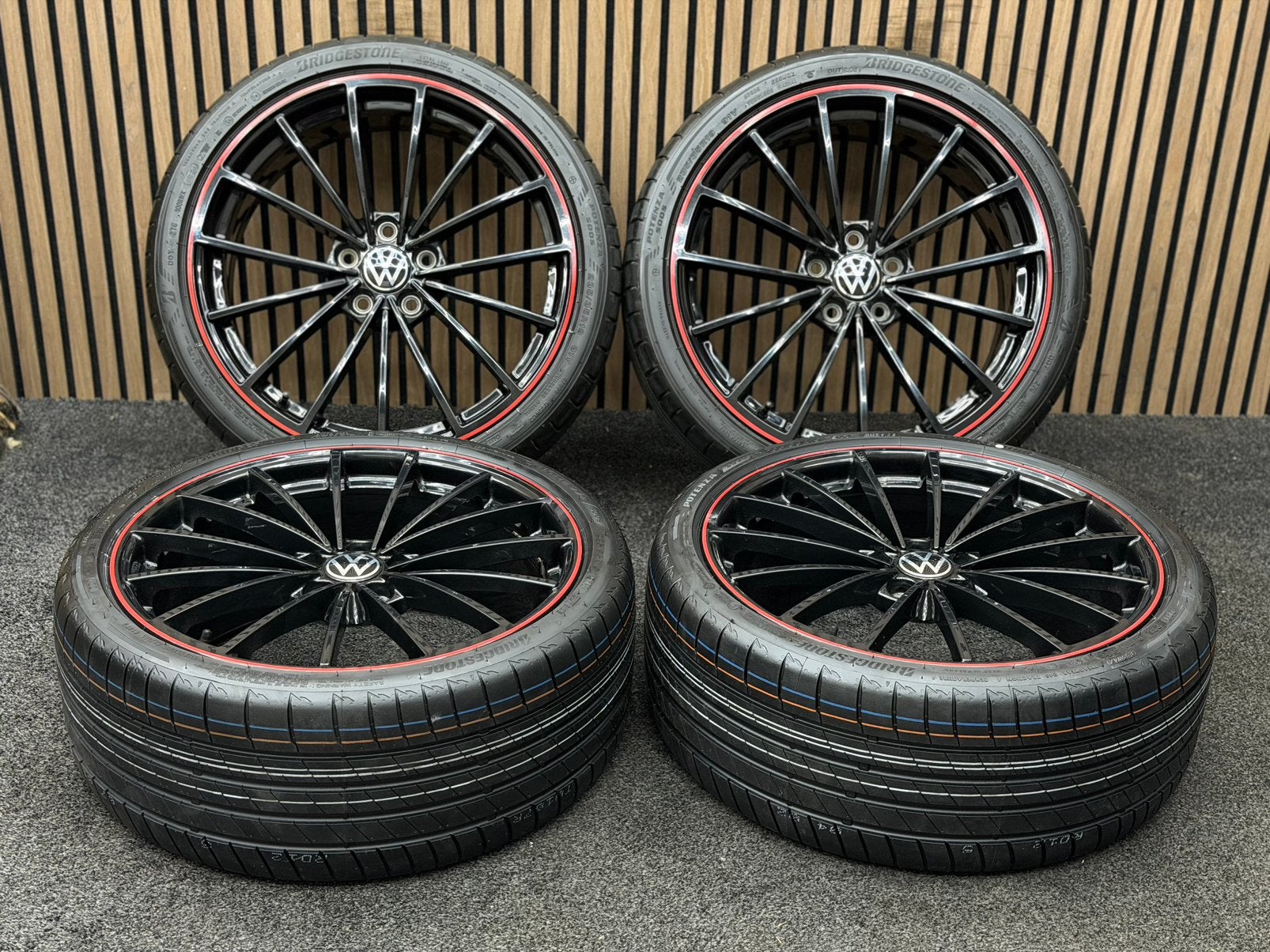 Originele 19 inch VW Golf 8 GTI Scottsdale 5x112 Bridgestone, ., Banden en Velgen, 235 mm, .