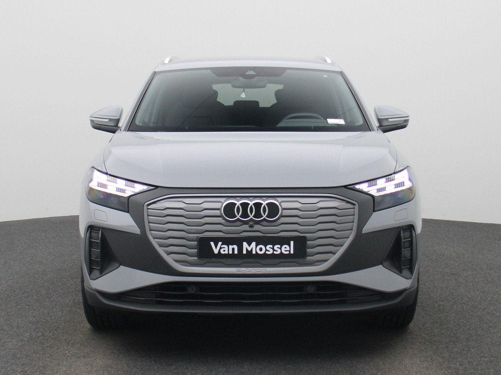 Audi Q4 e-tron 45 Edition 82 kWh l Climate control l Navigat, Auto's, Audi, Automaat, 12 maanden, Gebruikt, Zwart