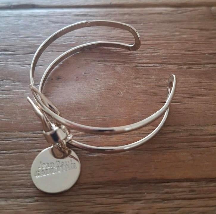 Jean Paul Gaultier armband goudkleurig, Overige materialen, Ophalen of Verzenden, Zo goed als nieuw, Met bedels of kralen