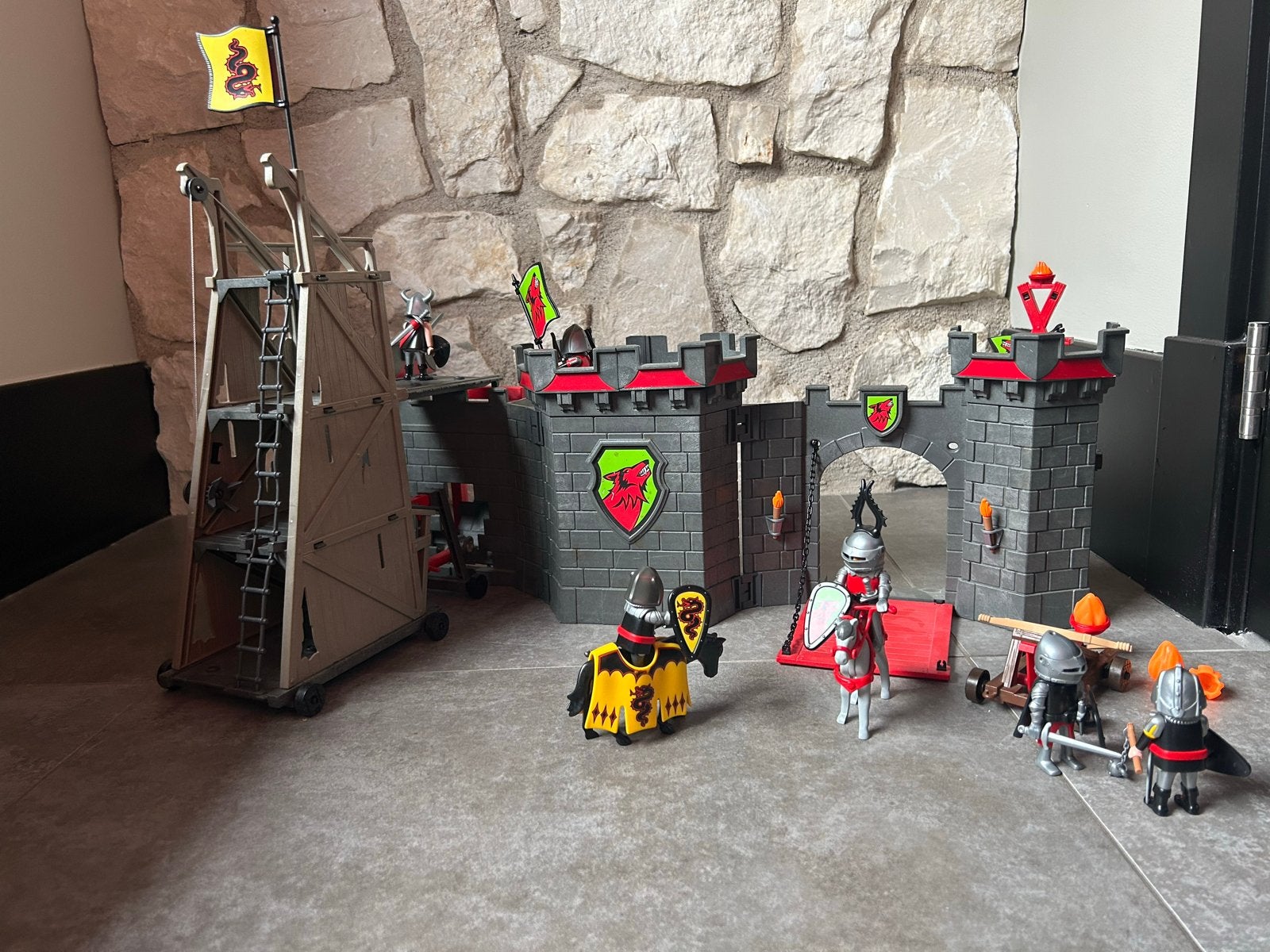 Playmobil Stormram 4441 & Meeneem Kasteel 4440, Kinderen en Baby's, Speelgoed | Playmobil, Gebruikt, Complete set, Ophalen of Verzenden