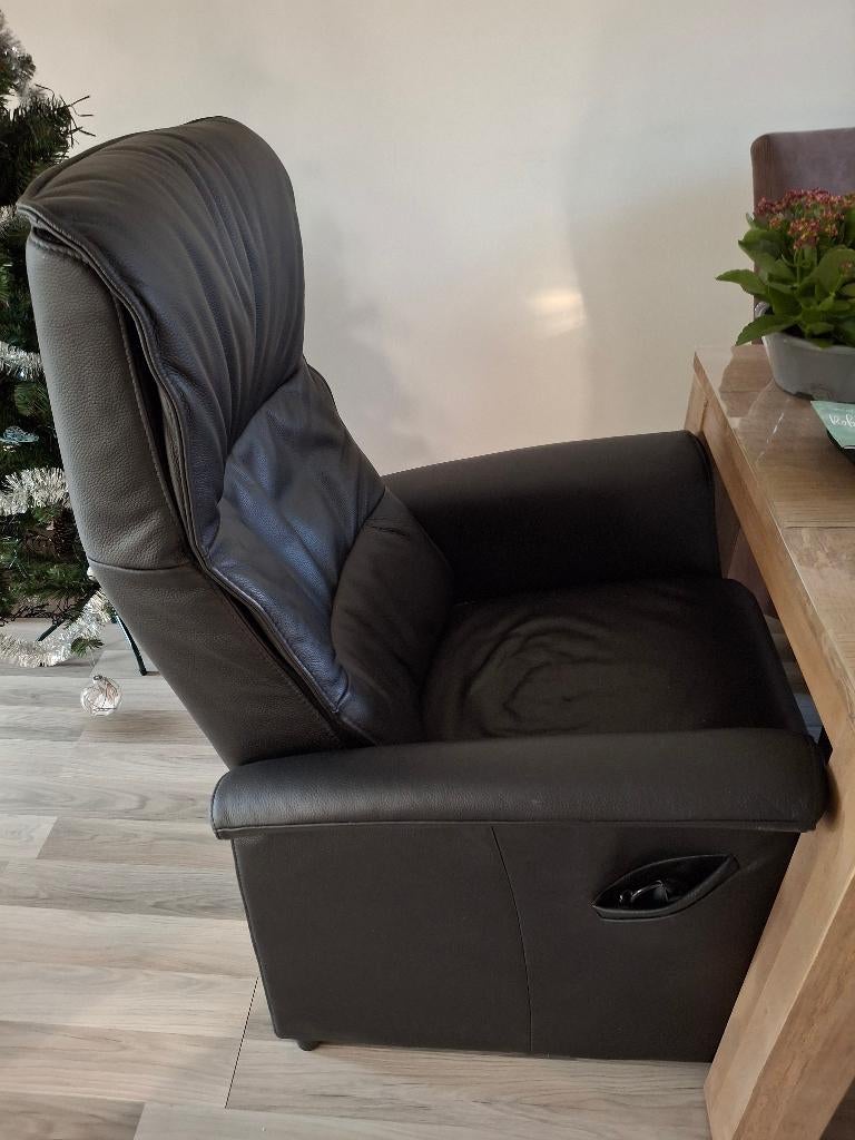 Sta op stoel, Ophalen, Minder dan 75 cm, Leer, Zo goed als nieuw