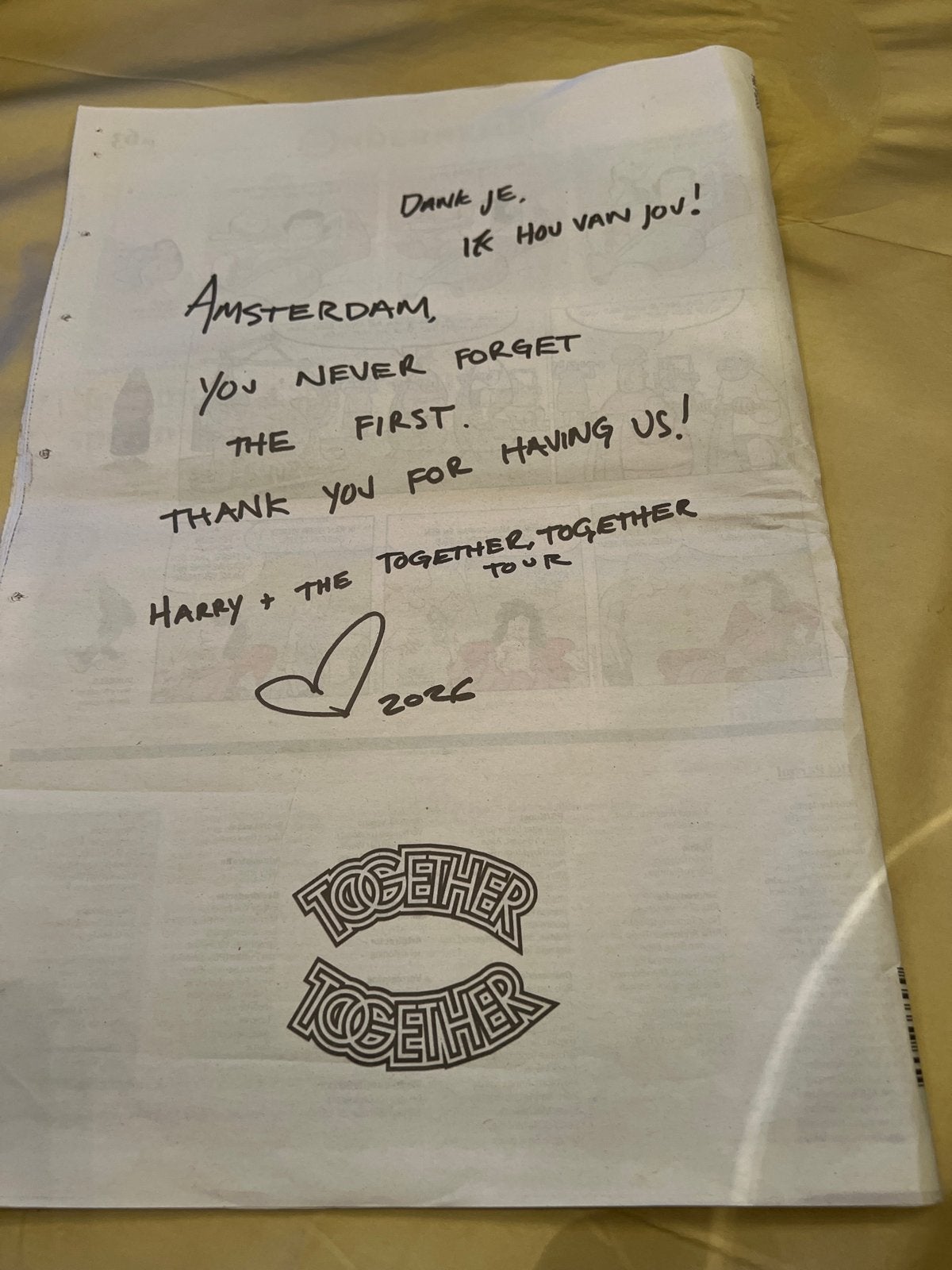 Parool krant met Harry Styles boodschap, Ophalen of Verzenden, 1980 tot heden, Nederland, Krant