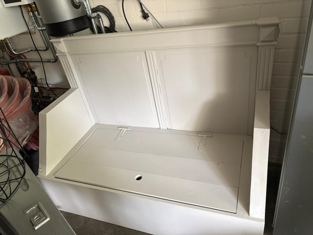 Grijze klepbank met opbergruimte, Huis en Inrichting, Stoelen, Ophalen, Gebruikt, Hout, Eén