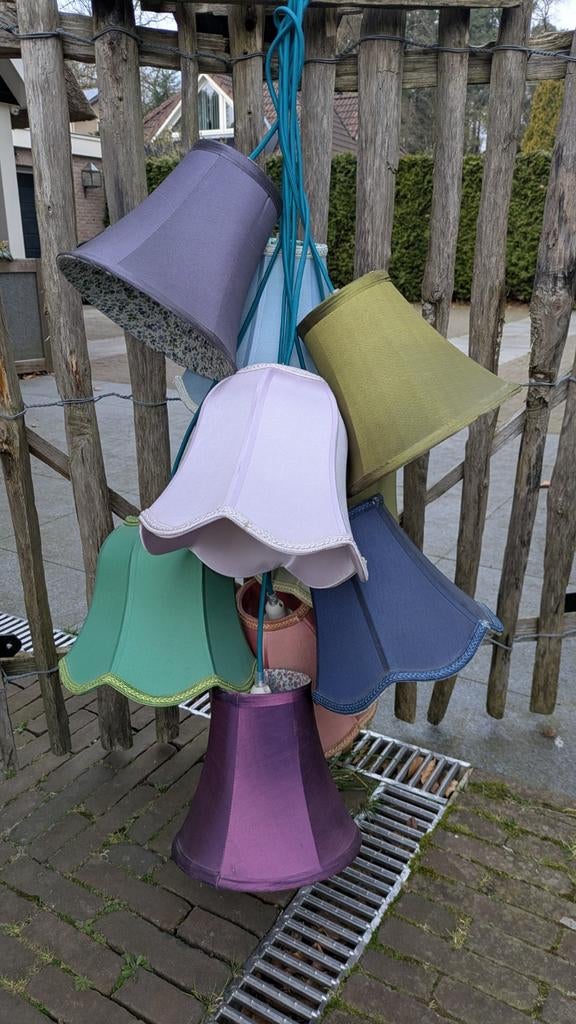 Set van 9 gekleurde lampenkappen, zo goed als nieuw (fonQ), Ophalen of Verzenden, Zo goed als nieuw, Rond, Minder dan 25 cm