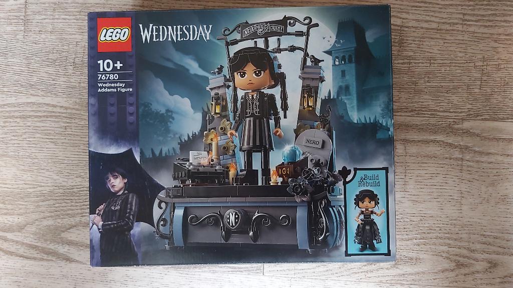 Lego wednesday figuur 76780, Ophalen of Verzenden, Zo goed als nieuw, Complete set, Lego