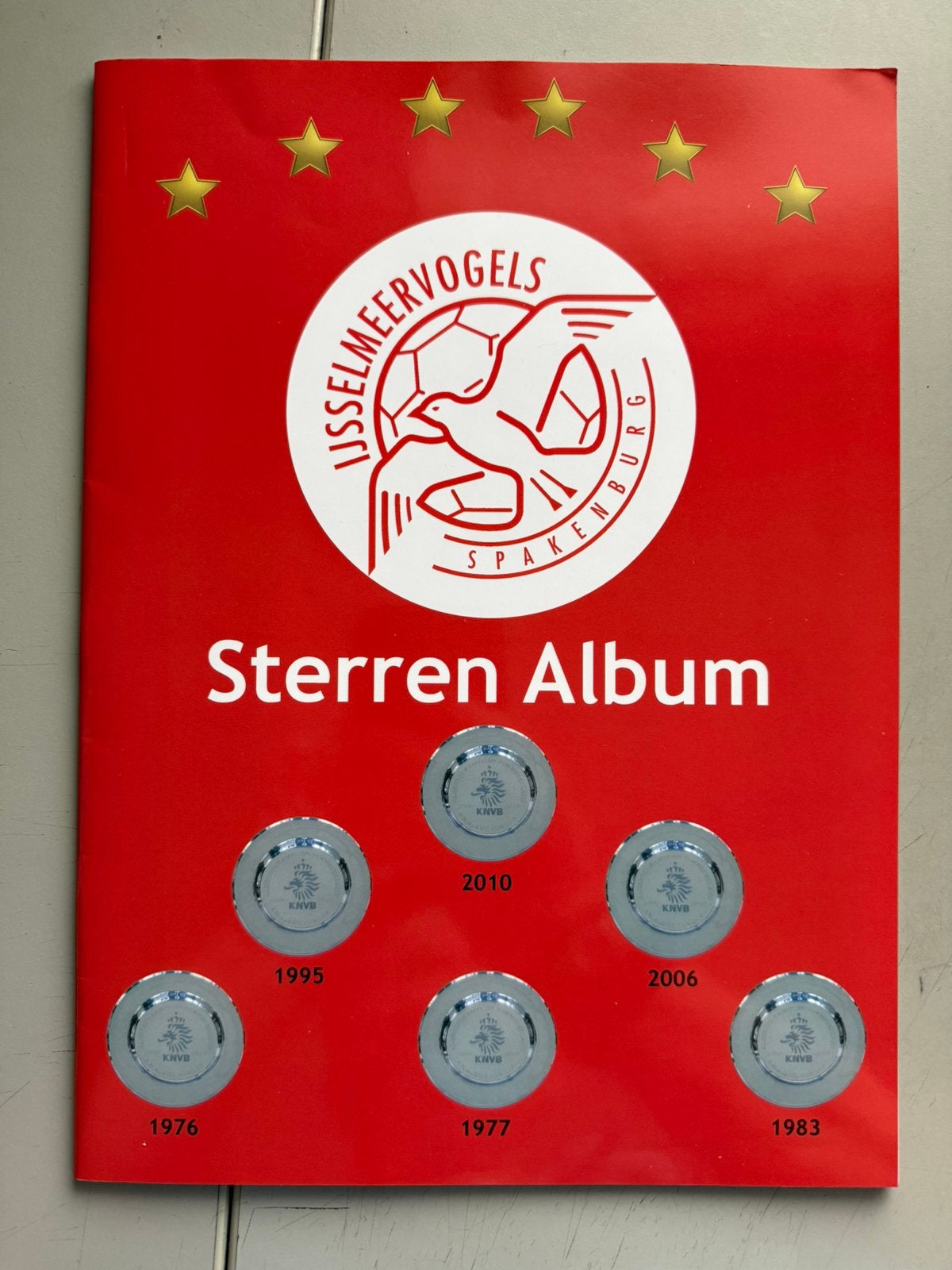 Voetbal Plaatjes Sterren Album IJSSELMEERVOGELS 1976 - 2010, Verzenden, Zo goed als nieuw, Overige binnenlandse clubs